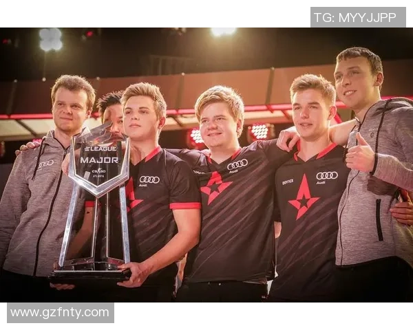 CSGO深度解析:IG战队在心理素质方面的独特优势与应对策略 CSGO深度解析:IG战队在心理素质方面的独特优势与应对策略