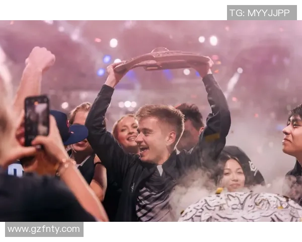 DOTA2巨献：深入分析EDG战队在比赛中的心理素质与应对策略